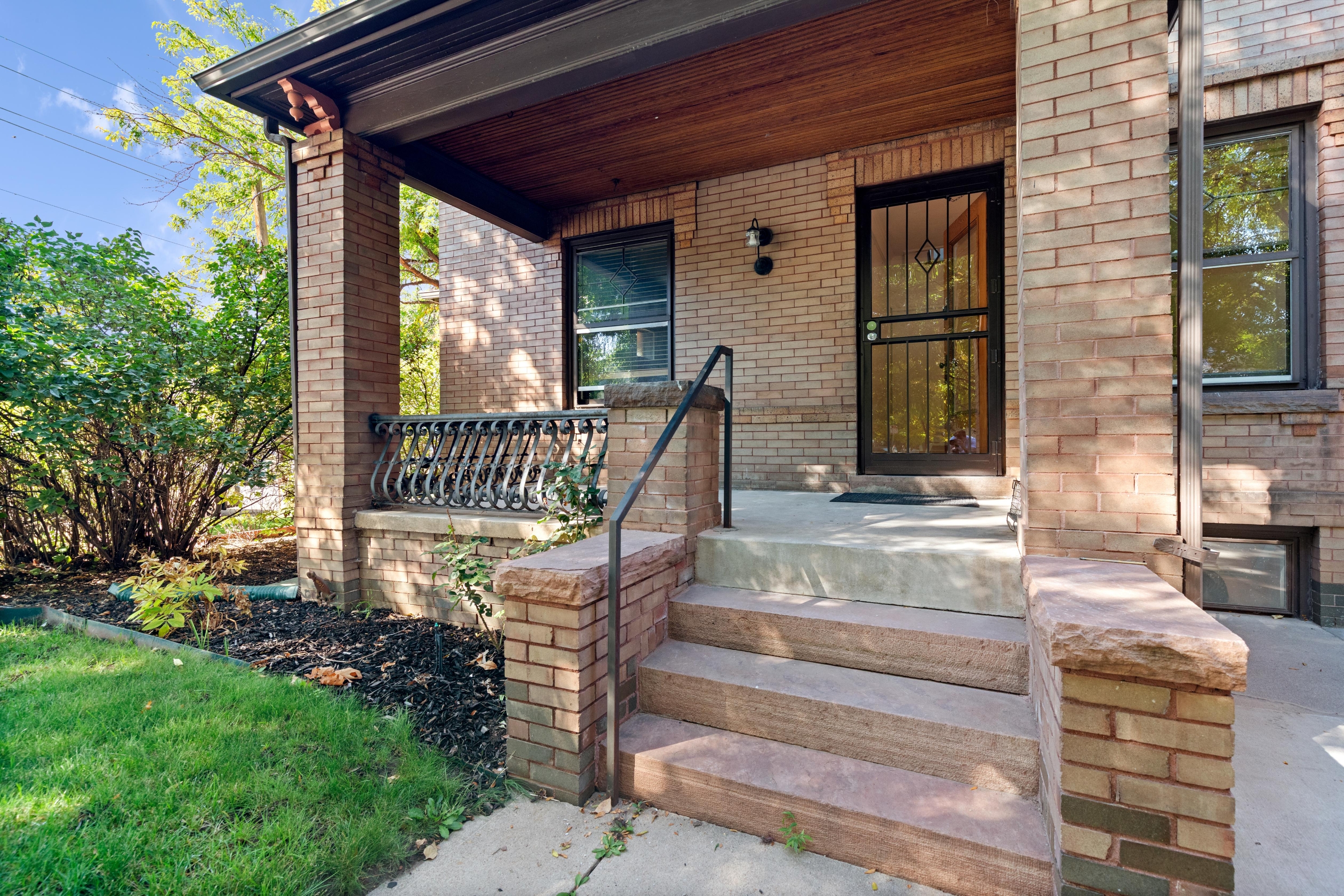 2639 East 12th Avenue - 3