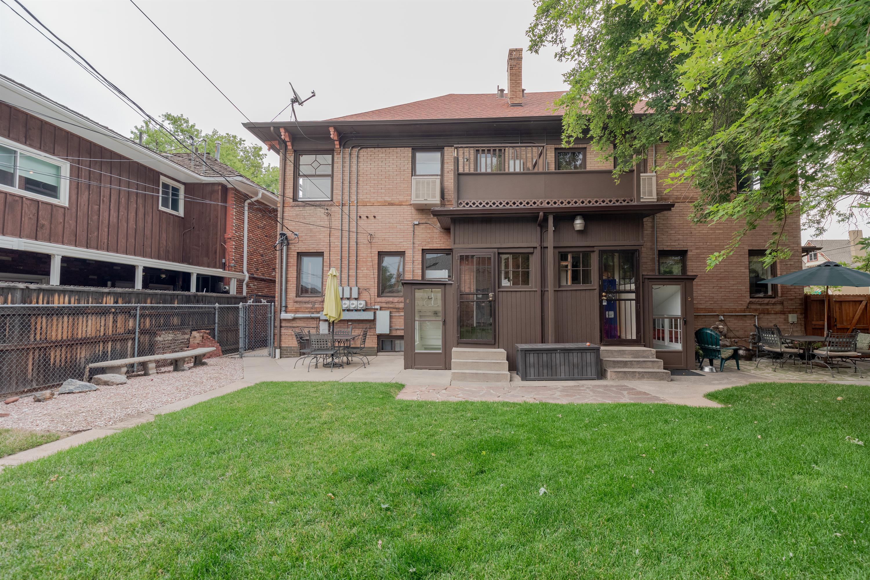 1207 Clayton Street